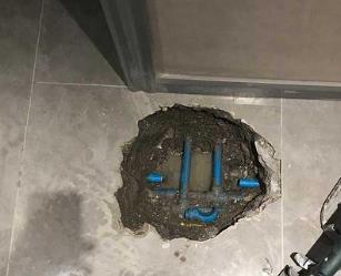 金平阳台漏水维修公司分享下暖气管道漏水的原因有哪些